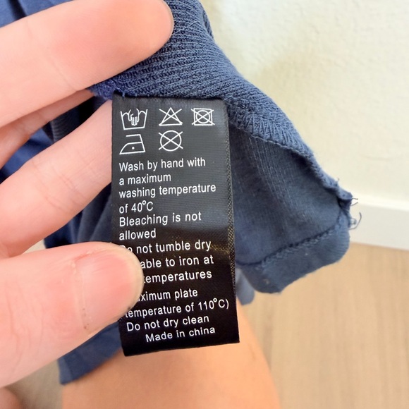 NWT ✨ LIONESS ‘Field of Dreams’ Navy Maxi Off Shoulder Pleated Dress Sz Small - Picture 9 of 9